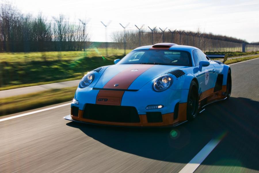  Porsche GT9-CS by 9ff 2012 года  (фото 17 из 40)